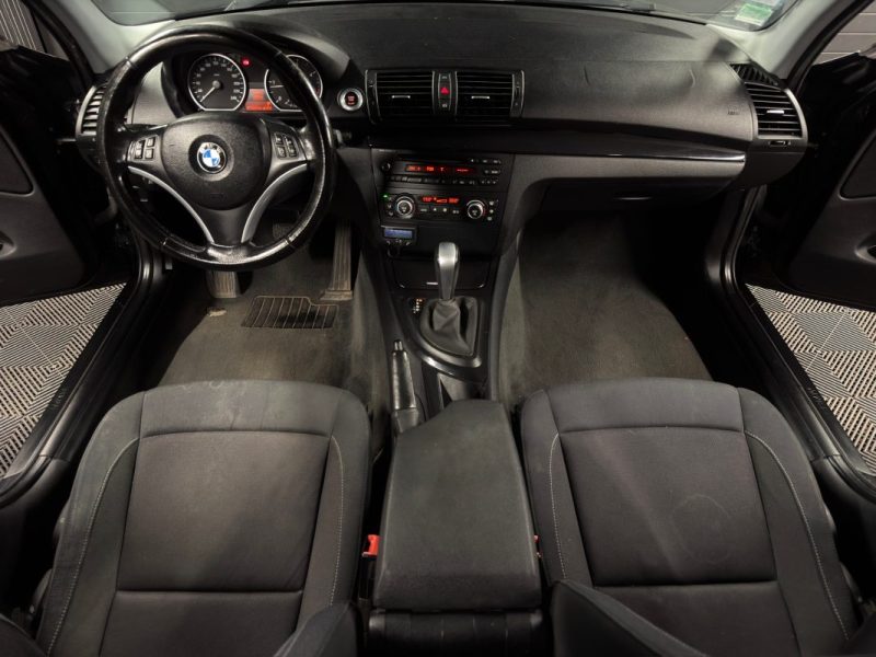 BMW SERIE 1 E87 PHASE 2 LCI 118 D  2.0 d 143 Cv -BOITE AUTOMATIQUE / 5 PORTES / RADARS DE RECUL   