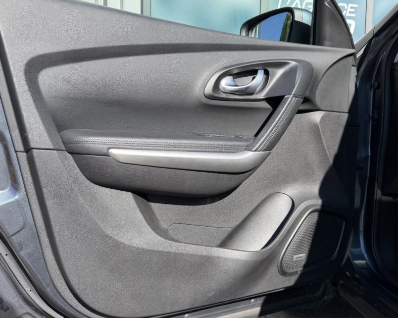RENAULT KADJAR 1.3 TCE 140ch - Toit panoramique - BOSE - Entretient Renault - ATTELAGE - GARANTIE 6