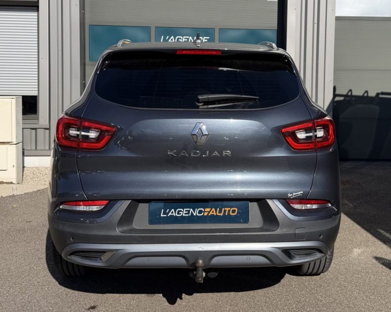 RENAULT KADJAR 1.3 TCE 140ch - Toit panoramique - BOSE - Entretient Renault - ATTELAGE - GARANTIE 6
