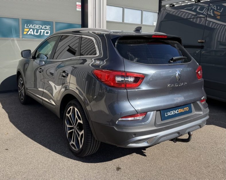 RENAULT KADJAR 1.3 TCE 140ch - Toit panoramique - BOSE - Entretient Renault - ATTELAGE - GARANTIE 6