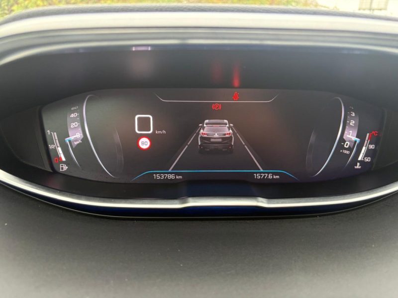 PEUGEOT 3008 ACTIVE PACK 1.5 HDI 130CH 2023 1ère MAIN 15990 TTC