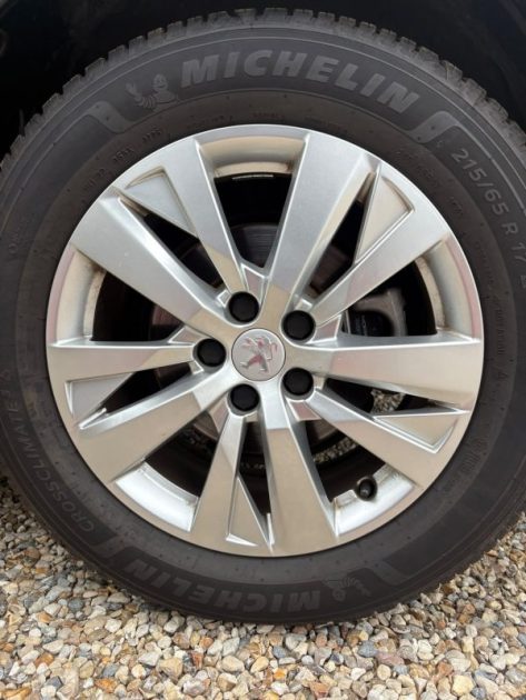 PEUGEOT 3008 ACTIVE PACK 1.5 HDI 130CH 2023 1ère MAIN 15990 TTC