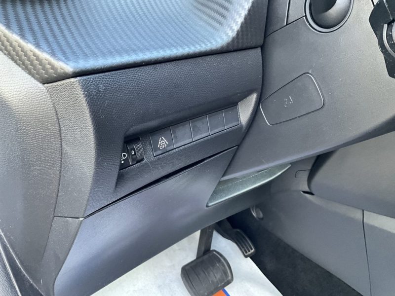 SOH : 100%,  12 491€ HT, TVA RÉCUPÉRABLE* PEUGEOT 208 E  136 CV ACTIVE BUSINESS  