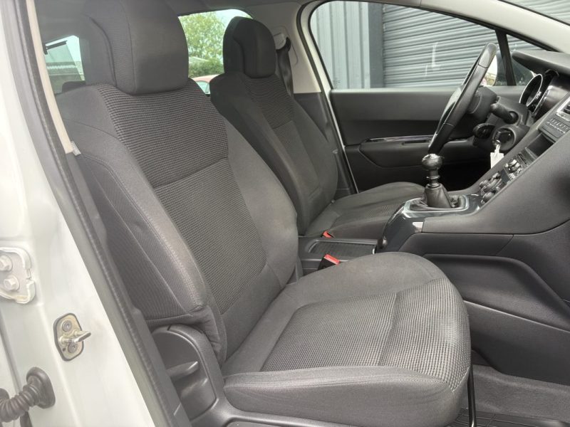 PEUGEOT 5008 1.6 HDI 120CV ALLURE 