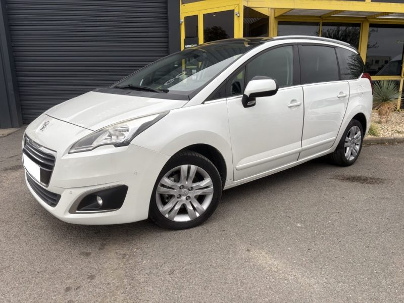 PEUGEOT 5008 1.6 HDI 120CV ALLURE 