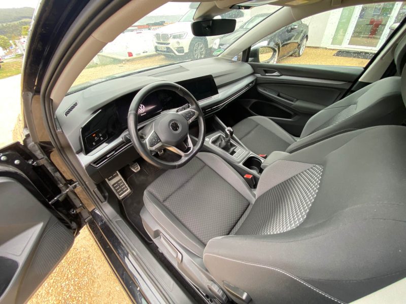VOLKSWAGEN Golf 8 - 1.5 Tsi Active 130ch essence 