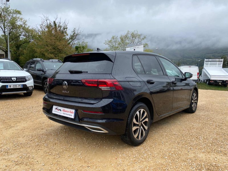 VOLKSWAGEN Golf 8 - 1.5 Tsi Active 130ch essence 