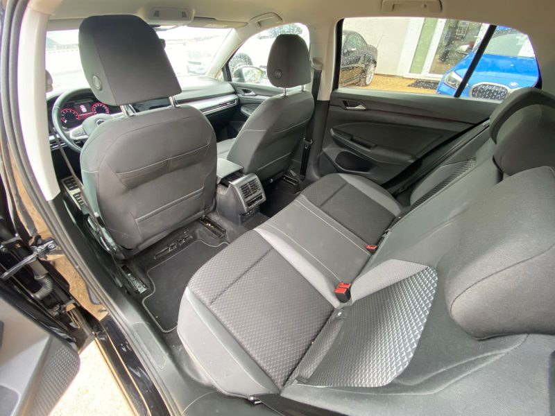 VOLKSWAGEN Golf 8 - 1.5 Tsi Active 130ch essence 