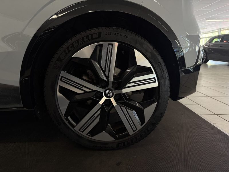 RENAULT MEGANE E-Tech EV60 220ch Iconic Super Charge