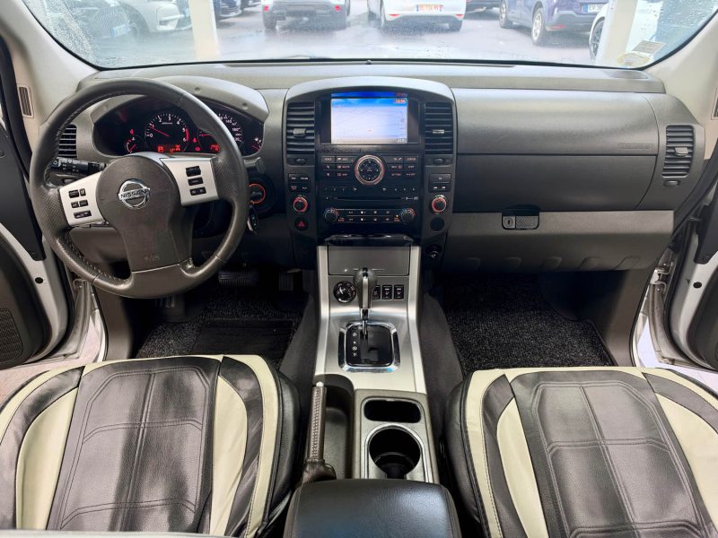 NISSAN NAVARA  3.0 V6 DCI 231 CV 5 PLACES 4X4 2012