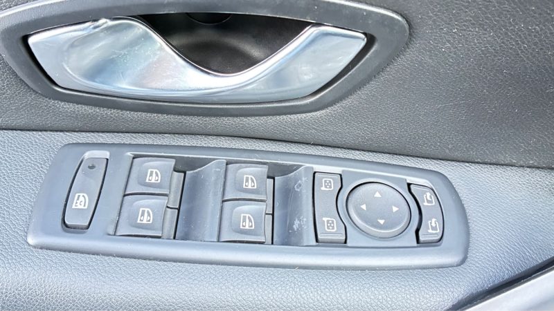 RENAULT MEGANE ESTATE 1.9 DCI 130CH CARMINAT TOMTOM