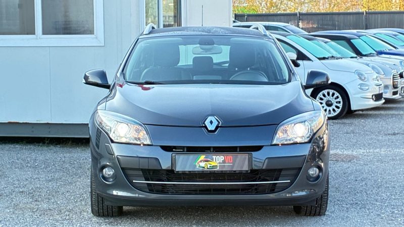 RENAULT MEGANE ESTATE 1.9 DCI 130CH CARMINAT TOMTOM