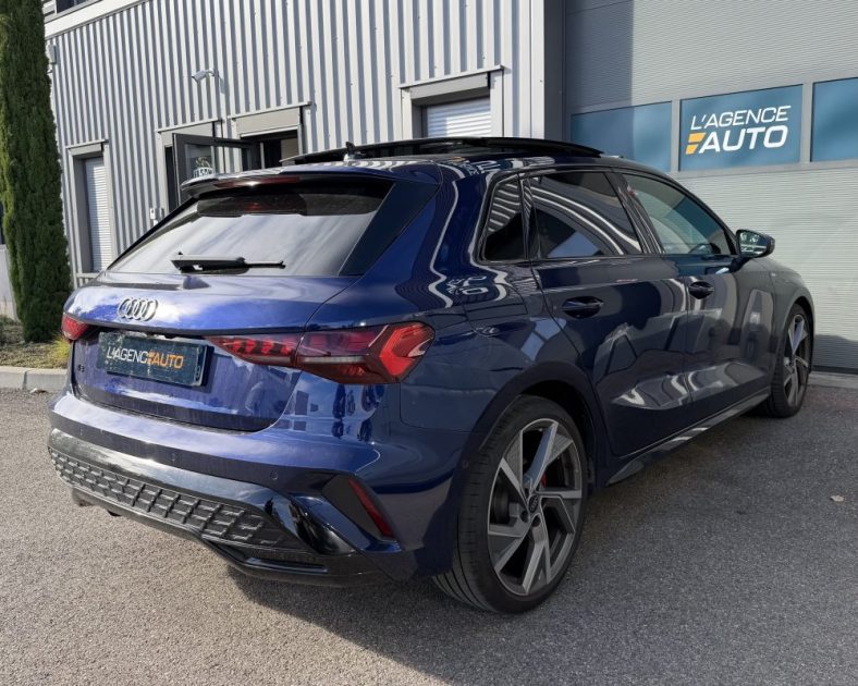 AUDI A3 SPORTBACK 35 TFSI MILD HYBRID 2025 - Toit ouvrant - Volant méplat - Jante AUDI SPORT