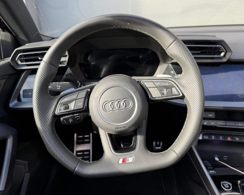 AUDI A3 SPORTBACK 35 TFSI MILD HYBRID 2025 - Toit ouvrant - Volant méplat - Jante AUDI SPORT