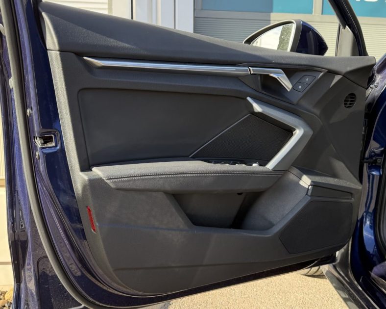 AUDI A3 SPORTBACK 35 TFSI MILD HYBRID 2025 - Toit ouvrant - Volant méplat - Jante AUDI SPORT
