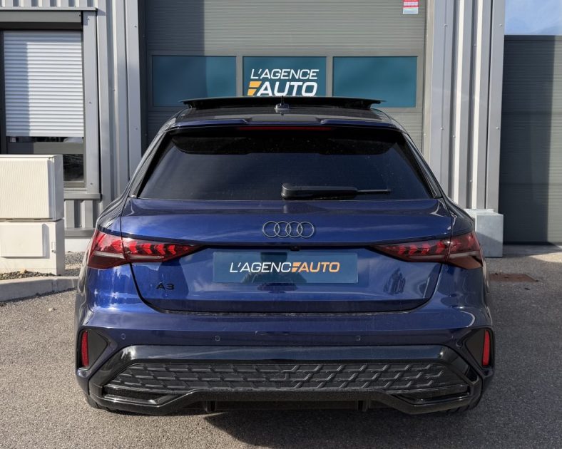 AUDI A3 SPORTBACK 35 TFSI MILD HYBRID 2025 - Toit ouvrant - Volant méplat - Jante AUDI SPORT