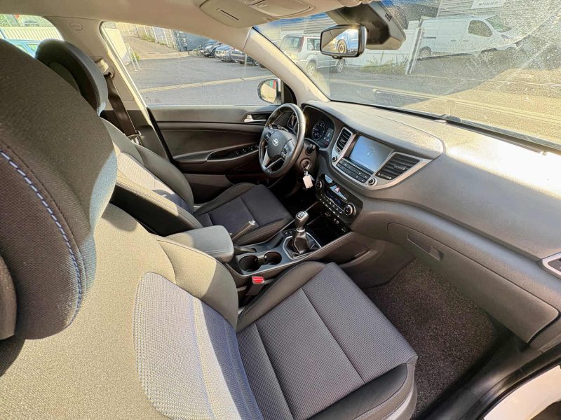 HYUNDAI TUCSON 1.7 CRDI 115 2WD INITIA 2016