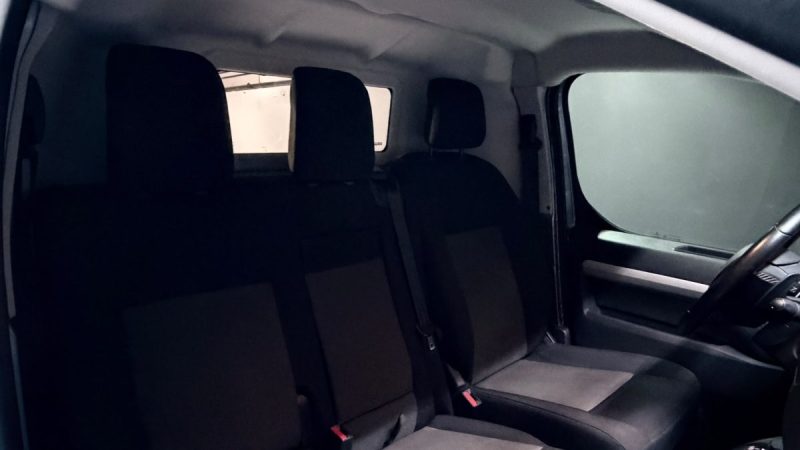 PEUGEOT EXPERT CAMIONNETTE 2.0 180 CH BLUEHDI 2023 24990 TTC TVA RECUPERABLE