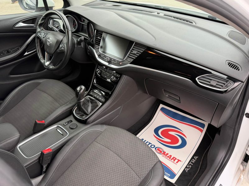OPEL ASTRA 1.4 TURBO 125 CH INNOVATION - 1ère Main - GPS - CarPlay - Révisée & Garantie 6 Mois