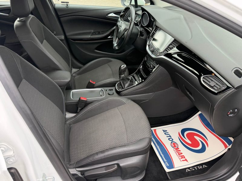 OPEL ASTRA 1.4 TURBO 125 CH INNOVATION - 1ère Main - GPS - CarPlay - Révisée & Garantie 6 Mois