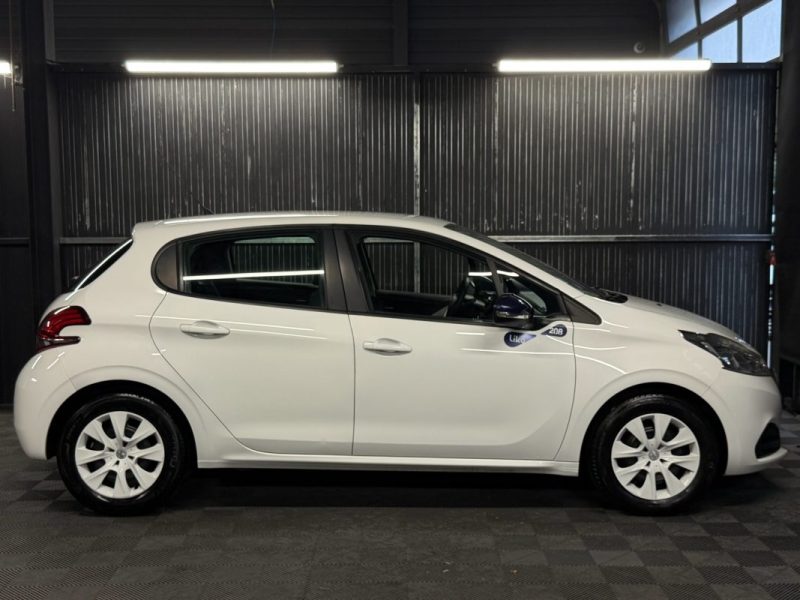 PEUGEOT 208 1.0 68 Cv 5 PORTES 66.900 KMS - CRIT AIR 1 / CLIMATISATION - GARANTIE 12 MOIS NATIONALE