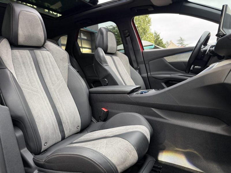 PEUGEOT 3008 II (2) GT 1.6 HYBRID 300 Cv TVA RECUPERABLE ATTELAGE TOIT OUVRANT Garantie1an Nationale