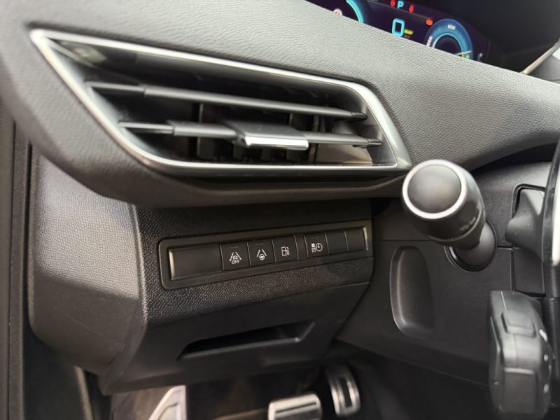 PEUGEOT 3008 II (2) GT 1.6 HYBRID 300 Cv TVA RECUPERABLE ATTELAGE TOIT OUVRANT Garantie1an Nationale
