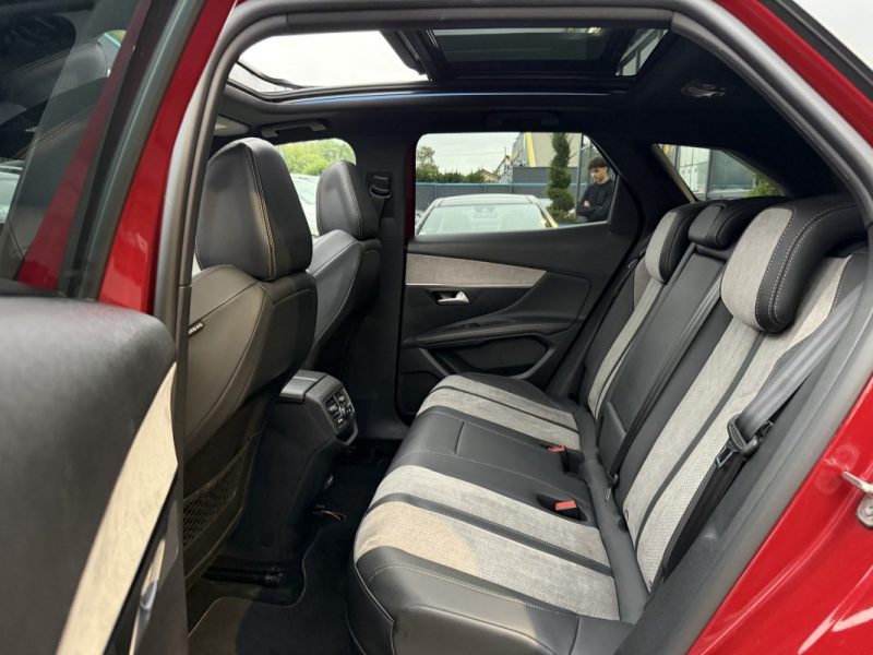 PEUGEOT 3008 II (2) GT 1.6 HYBRID 300 Cv TVA RECUPERABLE ATTELAGE TOIT OUVRANT Garantie1an Nationale