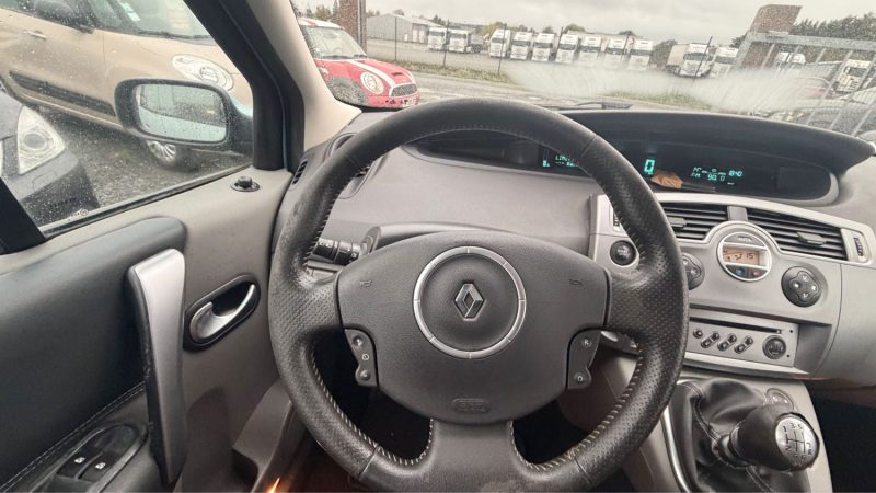 RENAULT GRAND SCENIC 7 PLACES 1.9DCI 130CV  2008