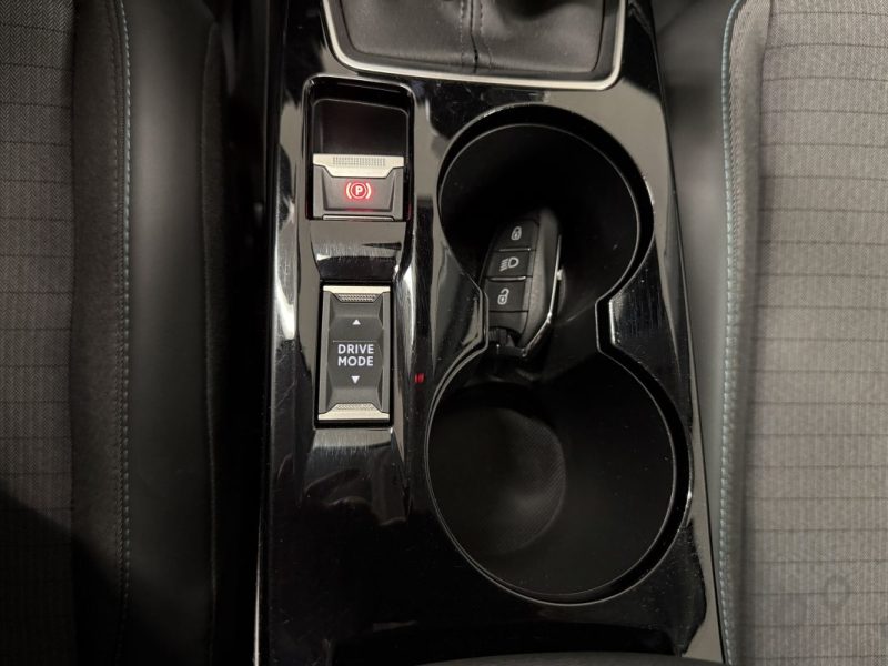 PEUGEOT 208 II 1.5 BlueHDi 100 ch Allure / CARPLAY / JANTES ALU / LED