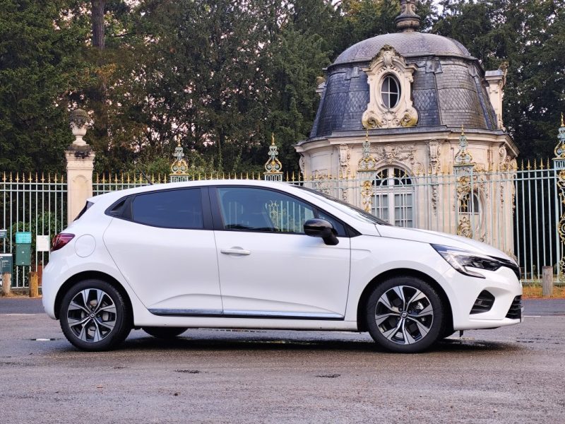 RENAULT CLIO V V 1.6 E TECH FULL HYBRID 145 EVOLUTION 2023