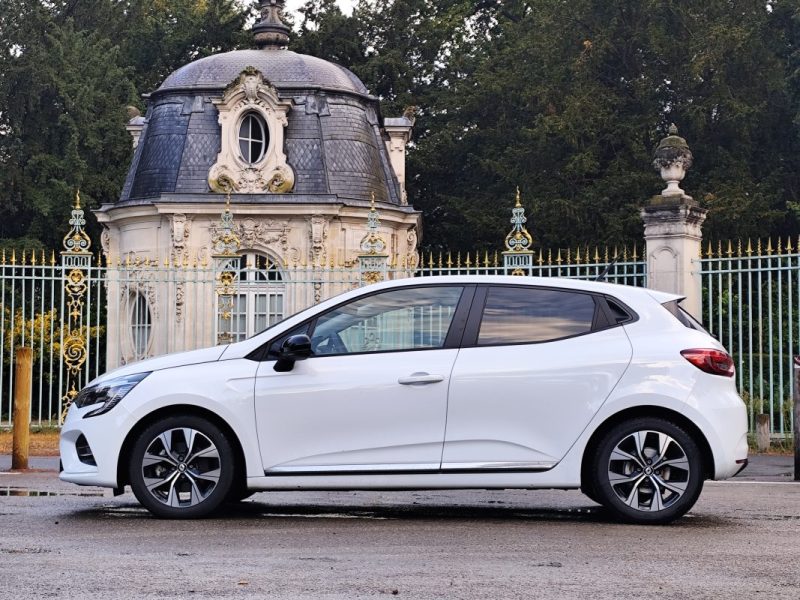 RENAULT CLIO V V 1.6 E TECH FULL HYBRID 145 EVOLUTION 2023