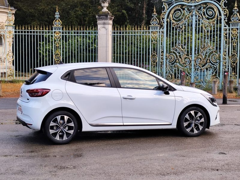 RENAULT CLIO V V 1.6 E TECH FULL HYBRID 145 EVOLUTION 2023