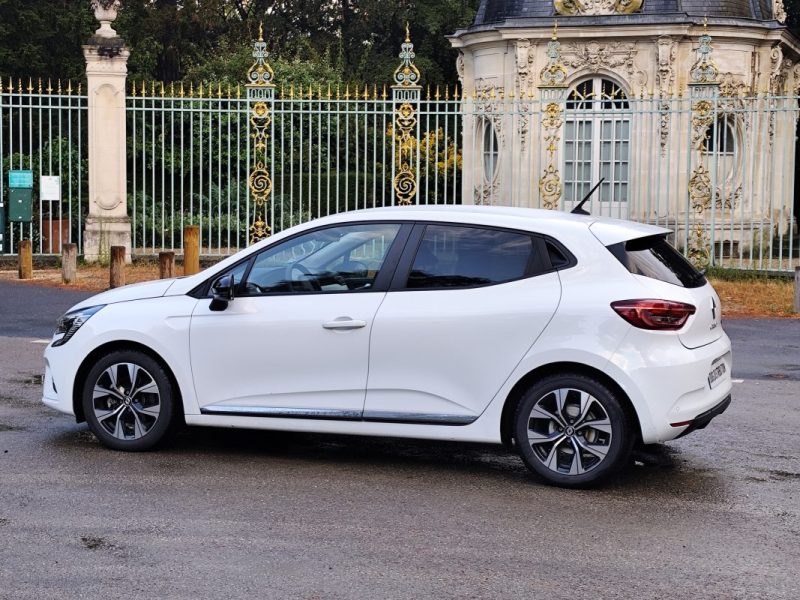 RENAULT CLIO V V 1.6 E TECH FULL HYBRID 145 EVOLUTION 2023
