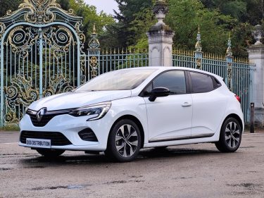 RENAULT CLIO V V 1.6 E TECH FULL HYBRID 145 EVOLUTION 2023