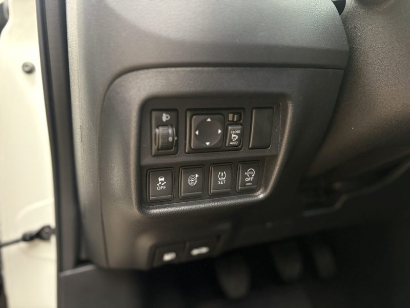 NISSAN JUKE 1.2 DIG T 115 cv TEKNA Caméra 360°/ Toit ouvrant / GPS 