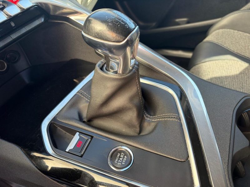 PEUGEOT 3008 1.2 130CH S&S BVM6 ALLURE 2019