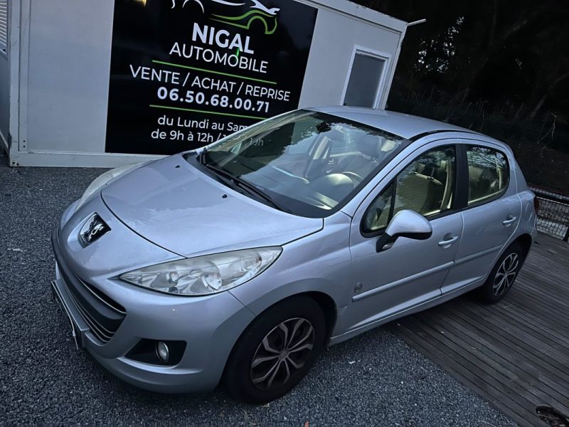 PEUGEOT 2071.4i 95CH PRENIUM