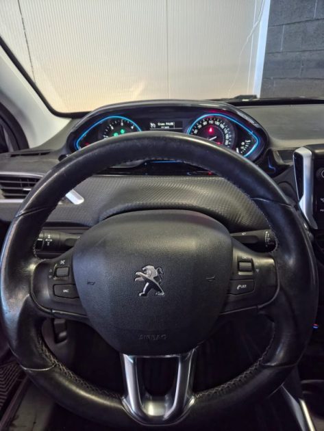 PEUGEOT 2008 1.6 e-HDI 92CV ALLURE 