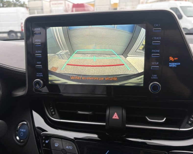 Toyota C-HR 2.0 Hybride 184ch Distinctive 2020 — 1ère main - CT vierge- Entretien COMPLET