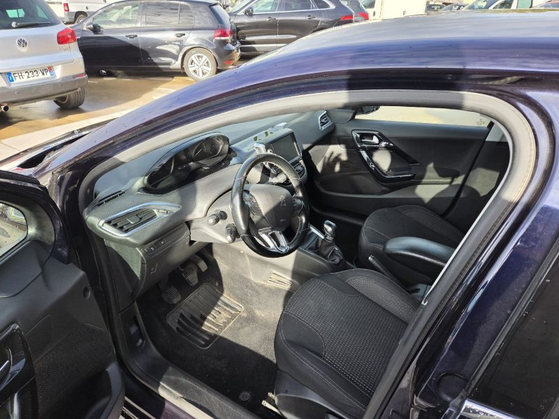 PEUGEOT 208 I  PHASE 2 HDI 100 2019 AVEC SEULEMENT 128000KMS