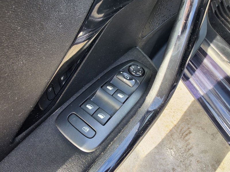 PEUGEOT 208 I  PHASE 2 HDI 100 2019 AVEC SEULEMENT 128000KMS