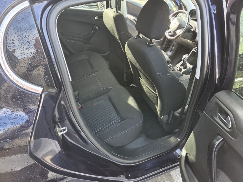PEUGEOT 208 I  PHASE 2 HDI 100 2019 AVEC SEULEMENT 128000KMS