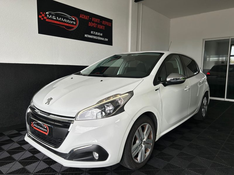 PEUGEOT 208 STYLE 1.2 VTI 82 