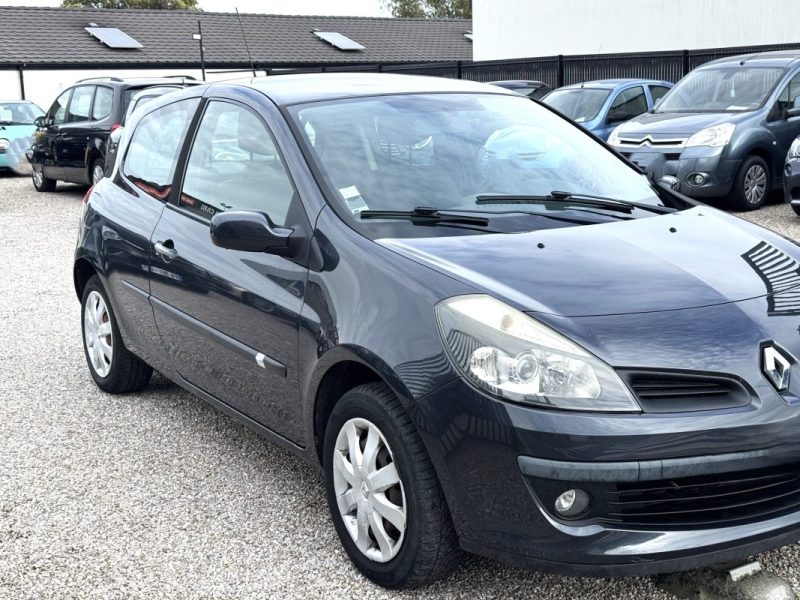 RENAULT CLIO III 1.5 DCI 70CV 3 PORTES