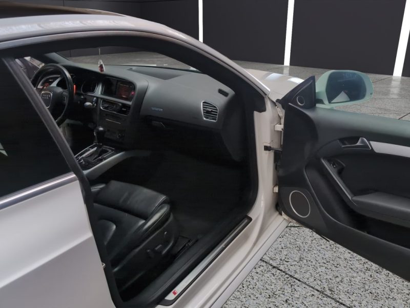 AUDI A5 COUPE 3.0 TDI 240 S-LINE QUATTRO + PACK HIVER