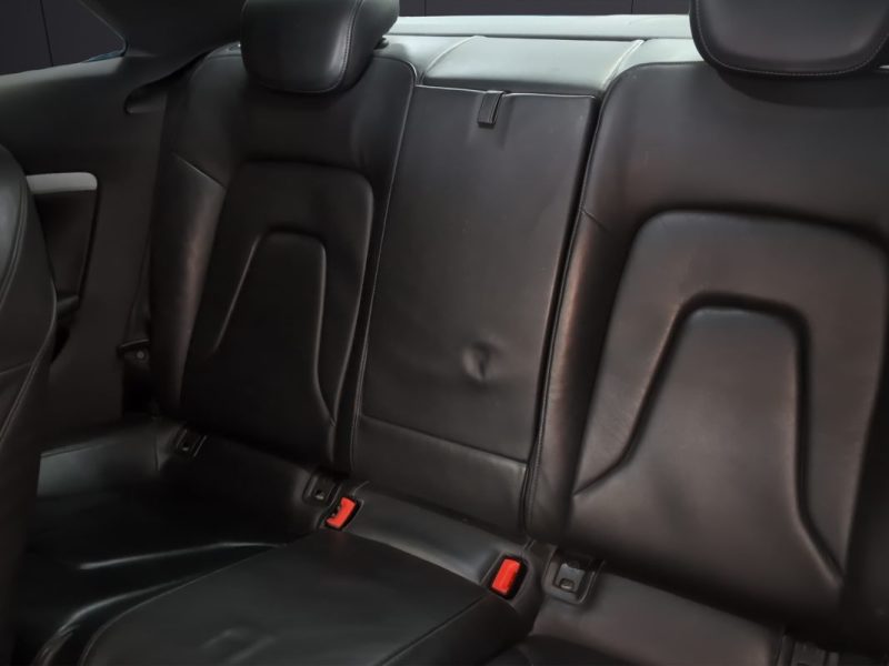 AUDI A5 COUPE 3.0 TDI 240 S-LINE QUATTRO + PACK HIVER