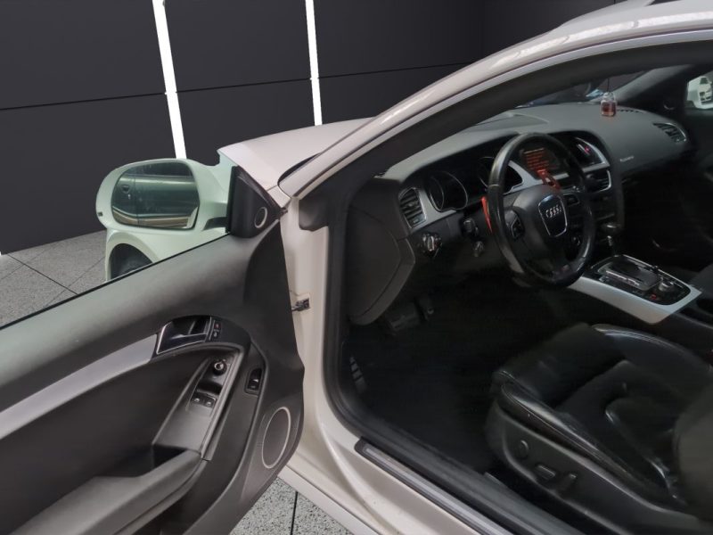 AUDI A5 COUPE 3.0 TDI 240 S-LINE QUATTRO + PACK HIVER