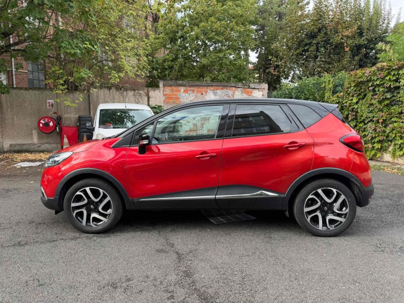 Renault Captur Helly Hansen 1.5 dCi 90 EDC eco2, berline.