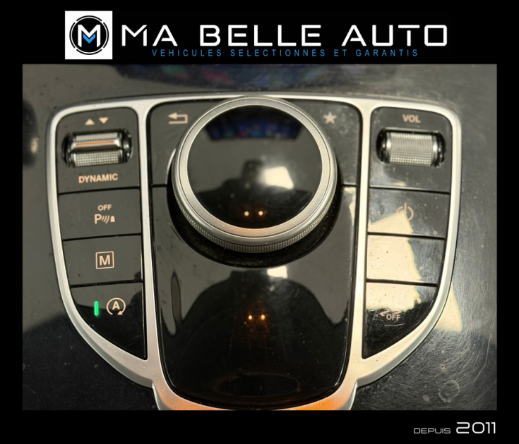 MERCEDES GLC 220D AMG LINE 9G-TRONIC 4MATIC / Toit Pano Attelage élec. GPS Camera Carplay JA19 